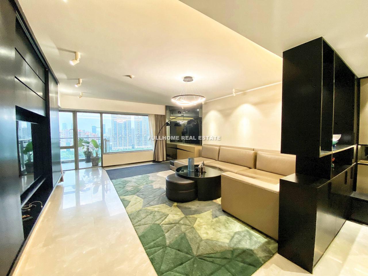 The Cosmos - 4 bedroom apartment in Guangzhou, Zhujiang New Town