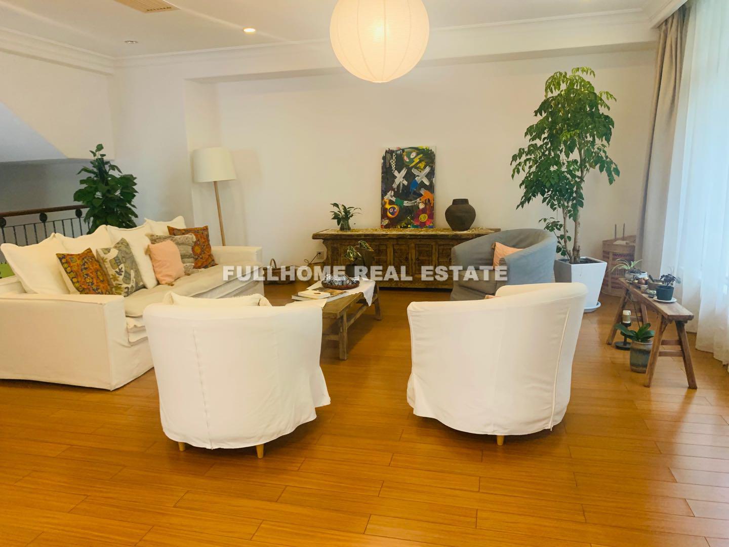 Similar property: Vizcaya Villa, 3 bedrooms, 410 sqm in Shanghai