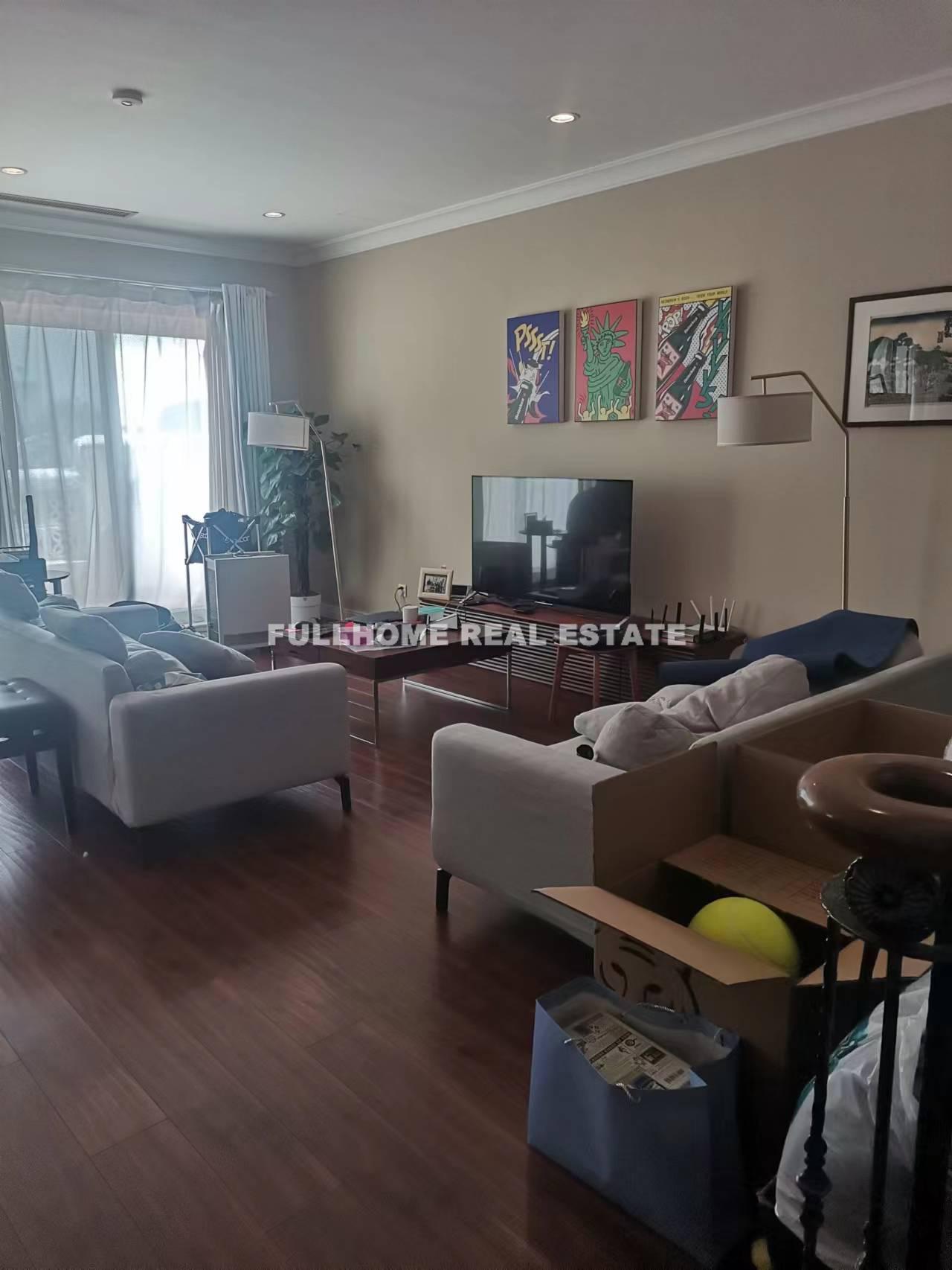 Similar property: Vizcaya Villa, 3 bedrooms, 410 sqm in Shanghai
