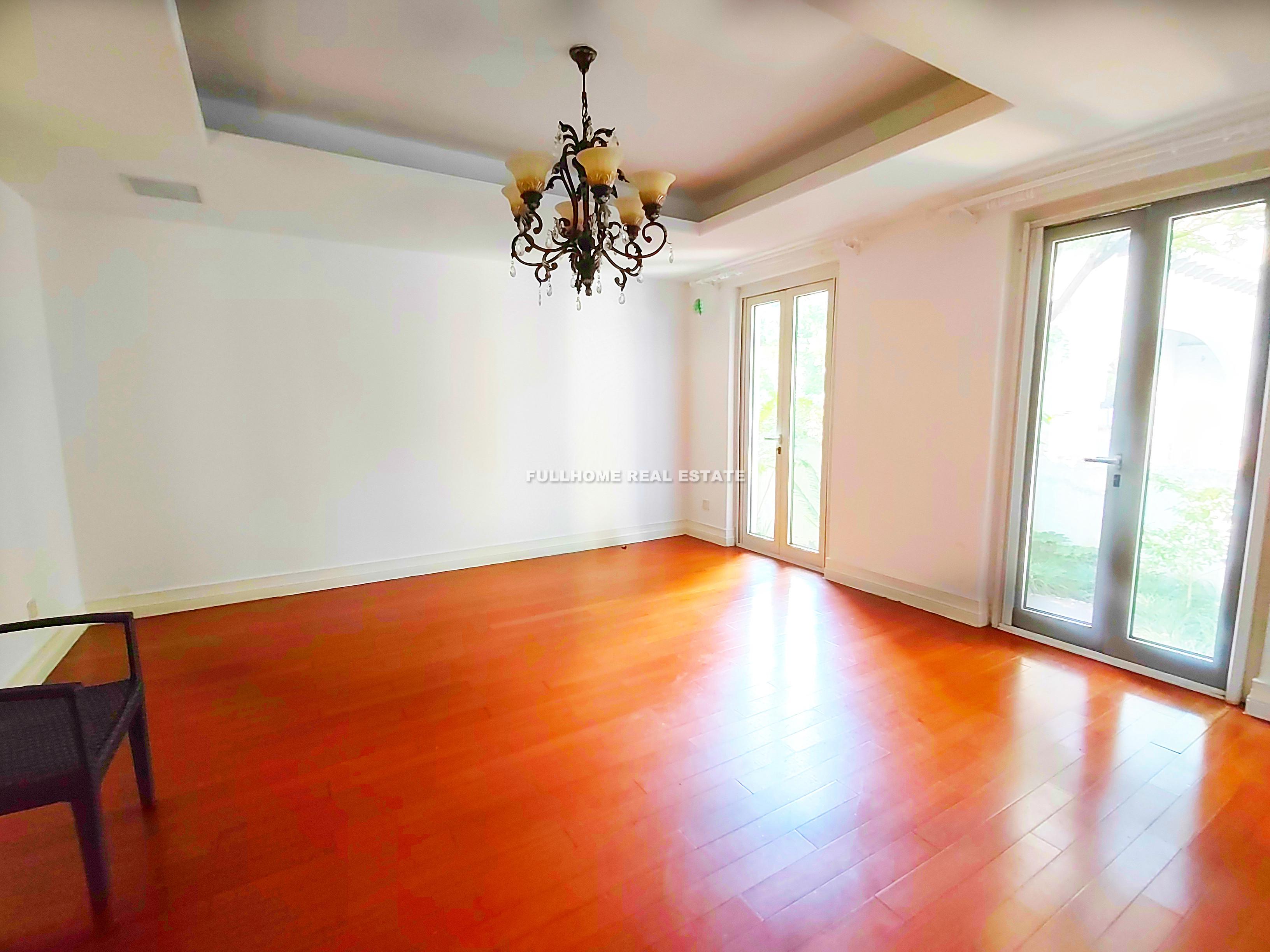 Similar property: Vizcaya Villa, 3 bedrooms, 435 sqm in Shanghai