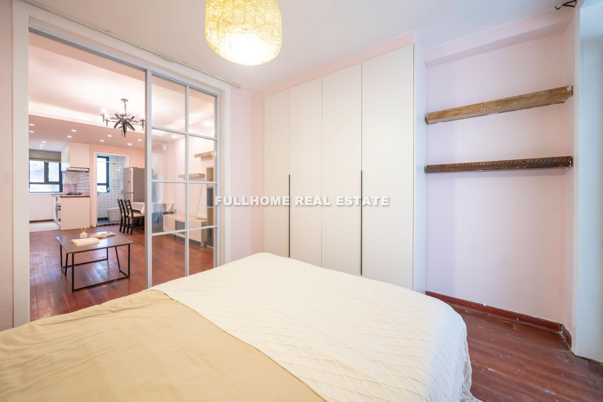 Lane 1-100 Fenyang Road Old House - Interior view 4, Shanghai rental property