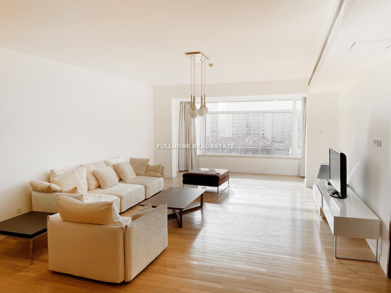 Park Apartments - 3 bedroom apartment in Beijing, Chaoyang Park