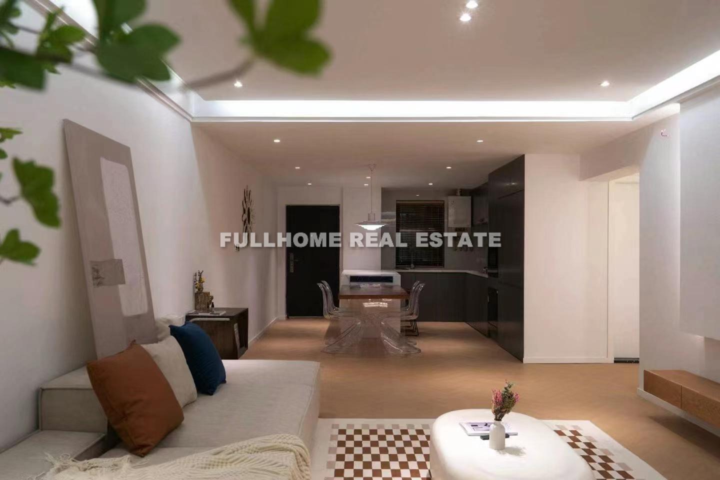 Tianshan Mansion - 3 bedroom apartment in Shanghai, Downtown, Downtown