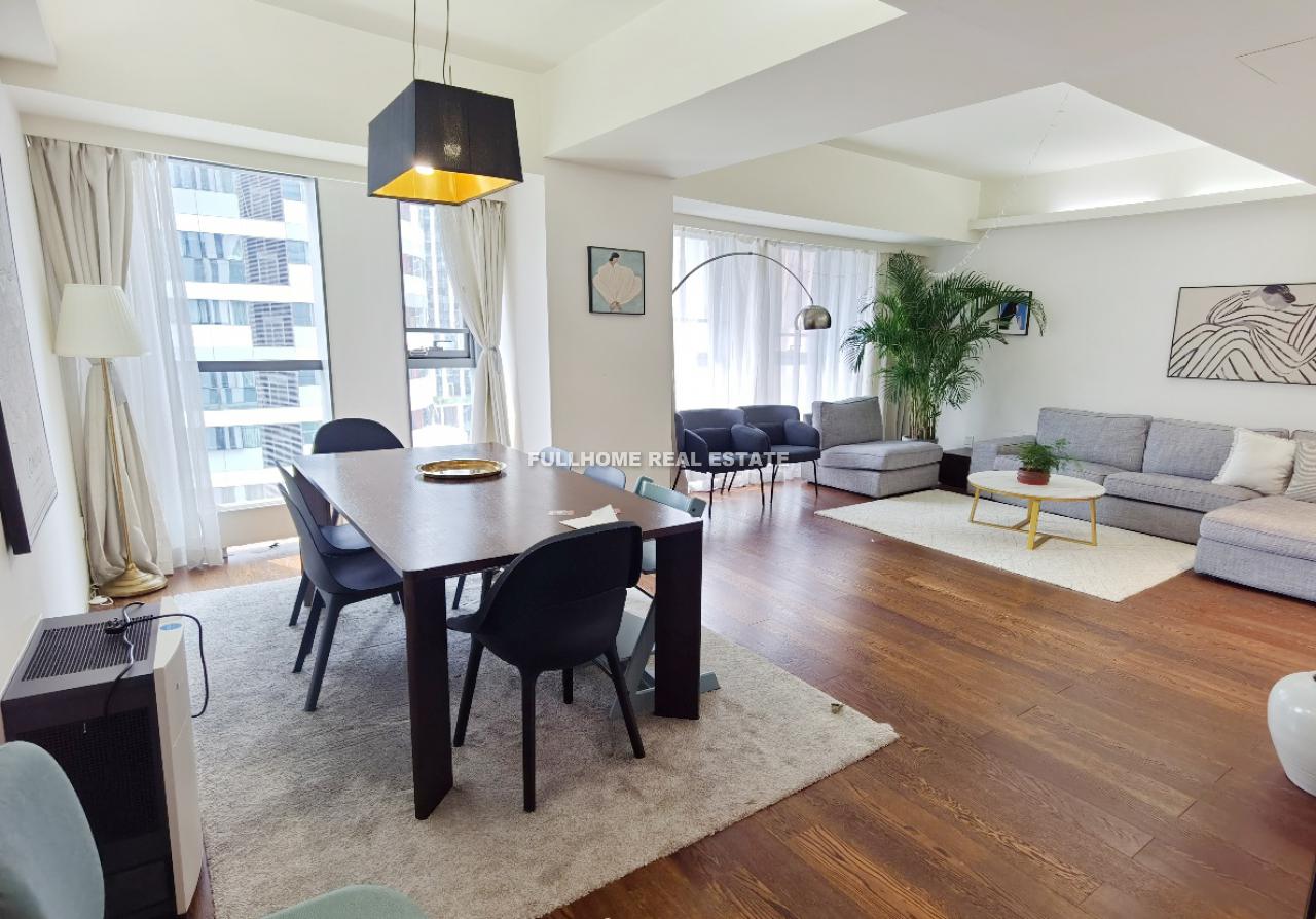Similar property: Sanlitun SOHO, 3 bedrooms, 235 sqm in Beijing