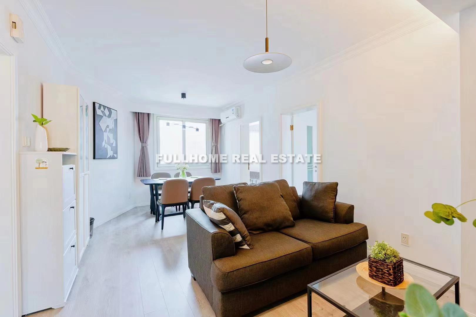 Xin Ping Apartment - 3 bedroom apartment in Shanghai, , 