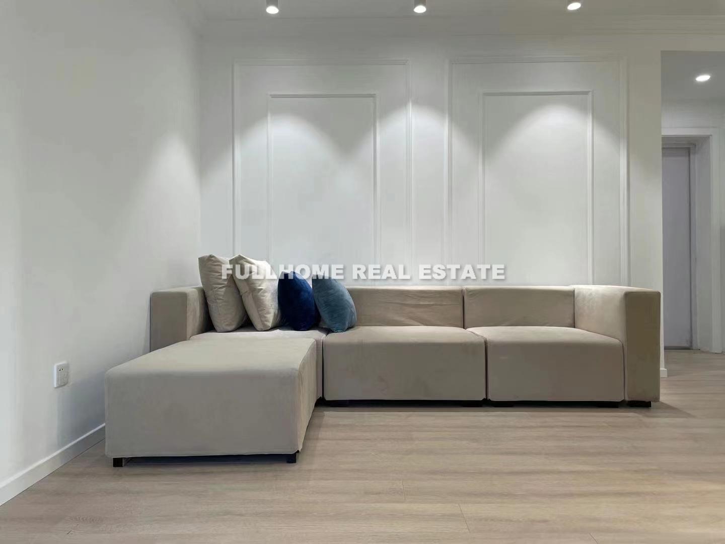 Same compound: Jiaozhou Teacher Apartment, 2 bedrooms in Shanghai