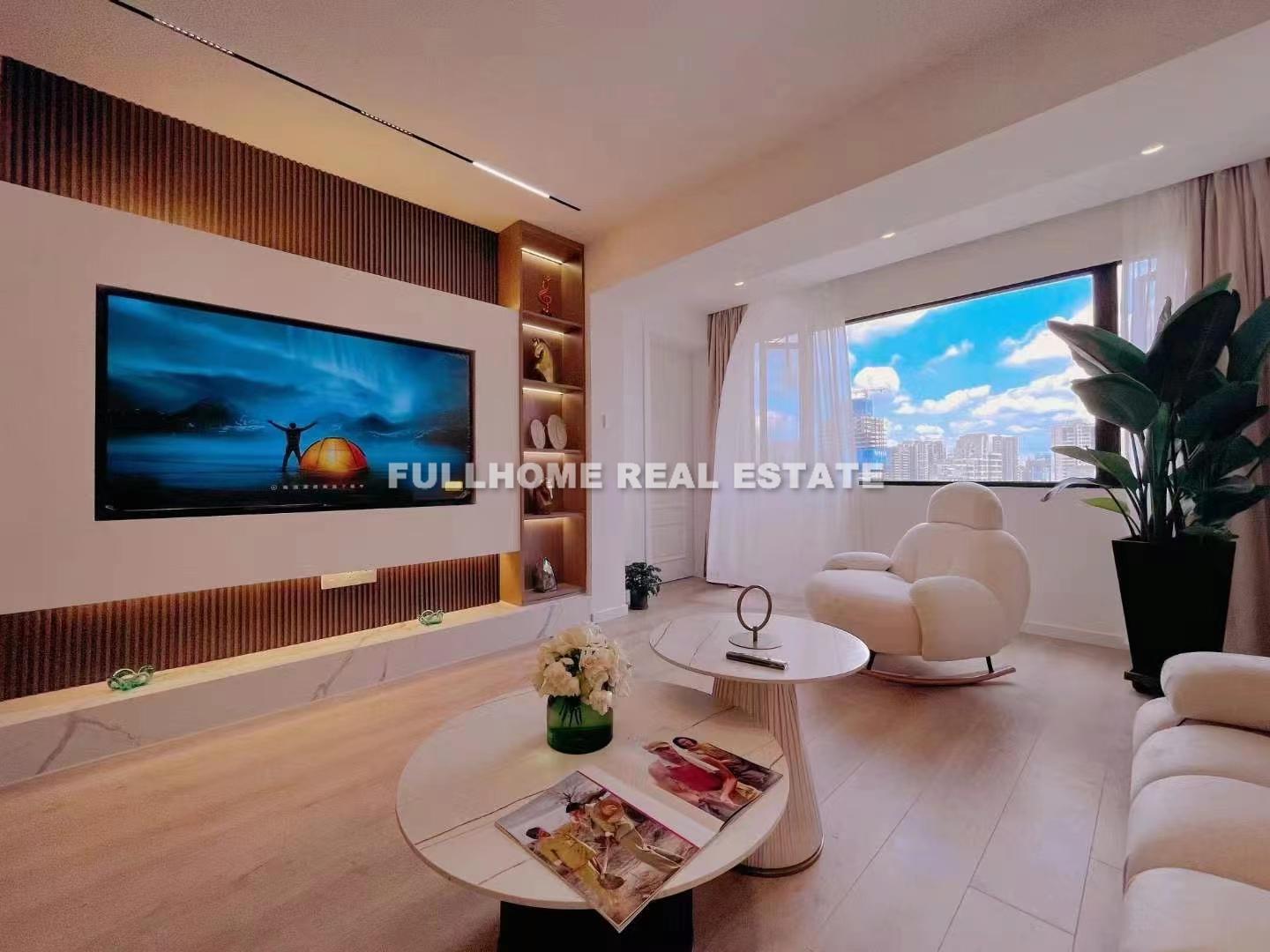 Same compound: Yanping Apartment, 2 bedrooms in Shanghai