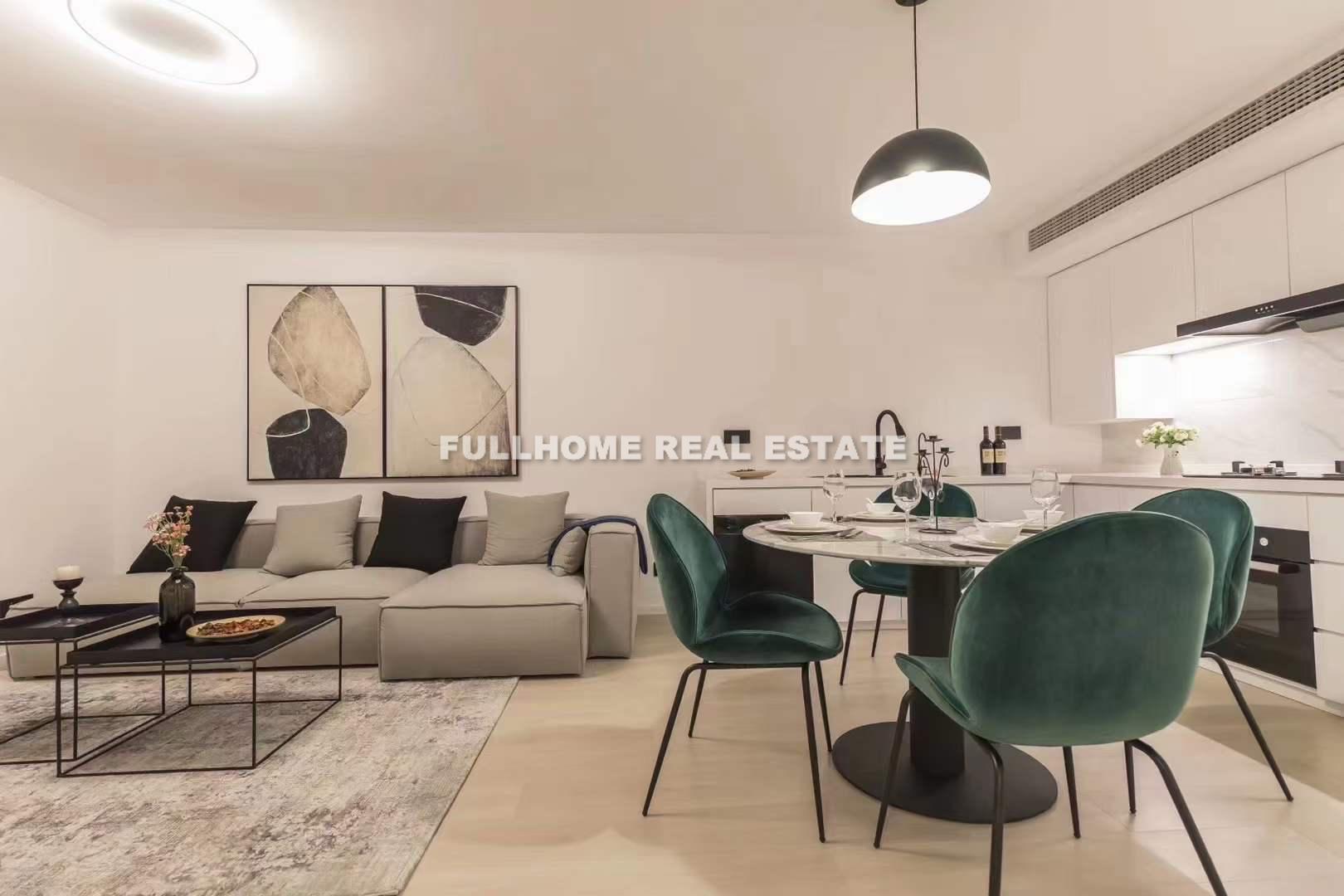 Same compound: Xin Hui Apartment, 3 bedrooms in Shanghai