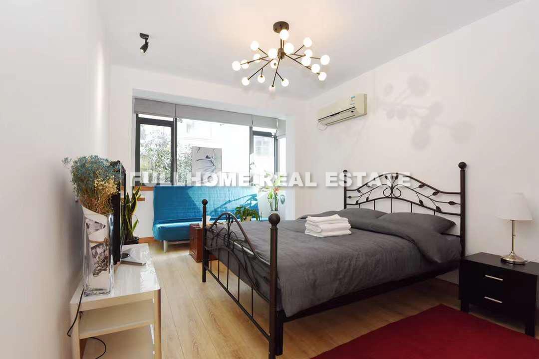 Lane 1000-1500 Xinzha Road Old House	 - Interior view 7, Shanghai rental property