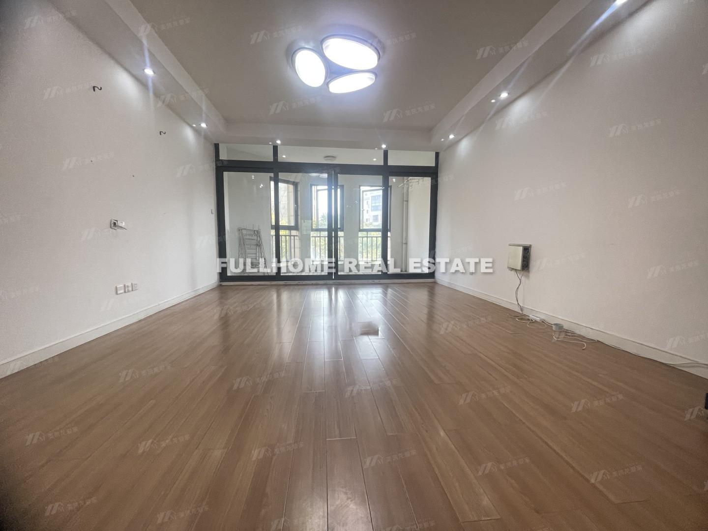 Similar property: Dawn Garden, 3 bedrooms, 175 sqm in Shanghai