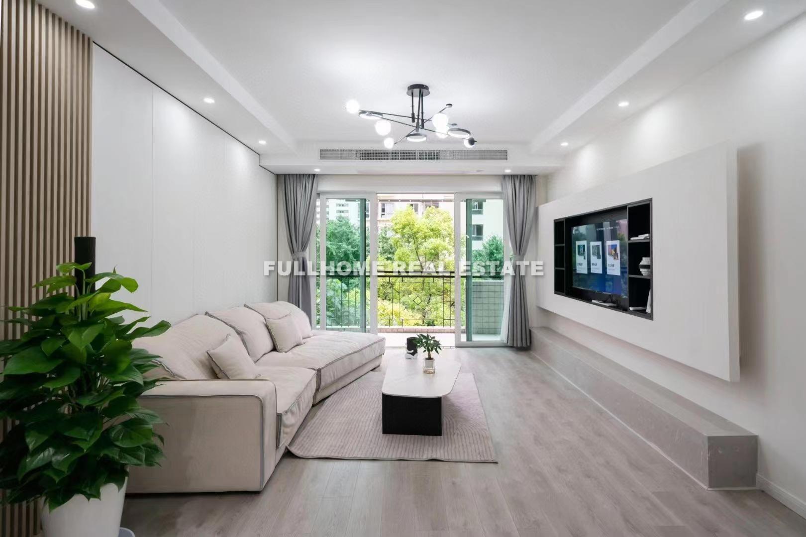 Jewel Garden - 3 bedroom apartment in Shanghai, Xujiahui, Downtown
