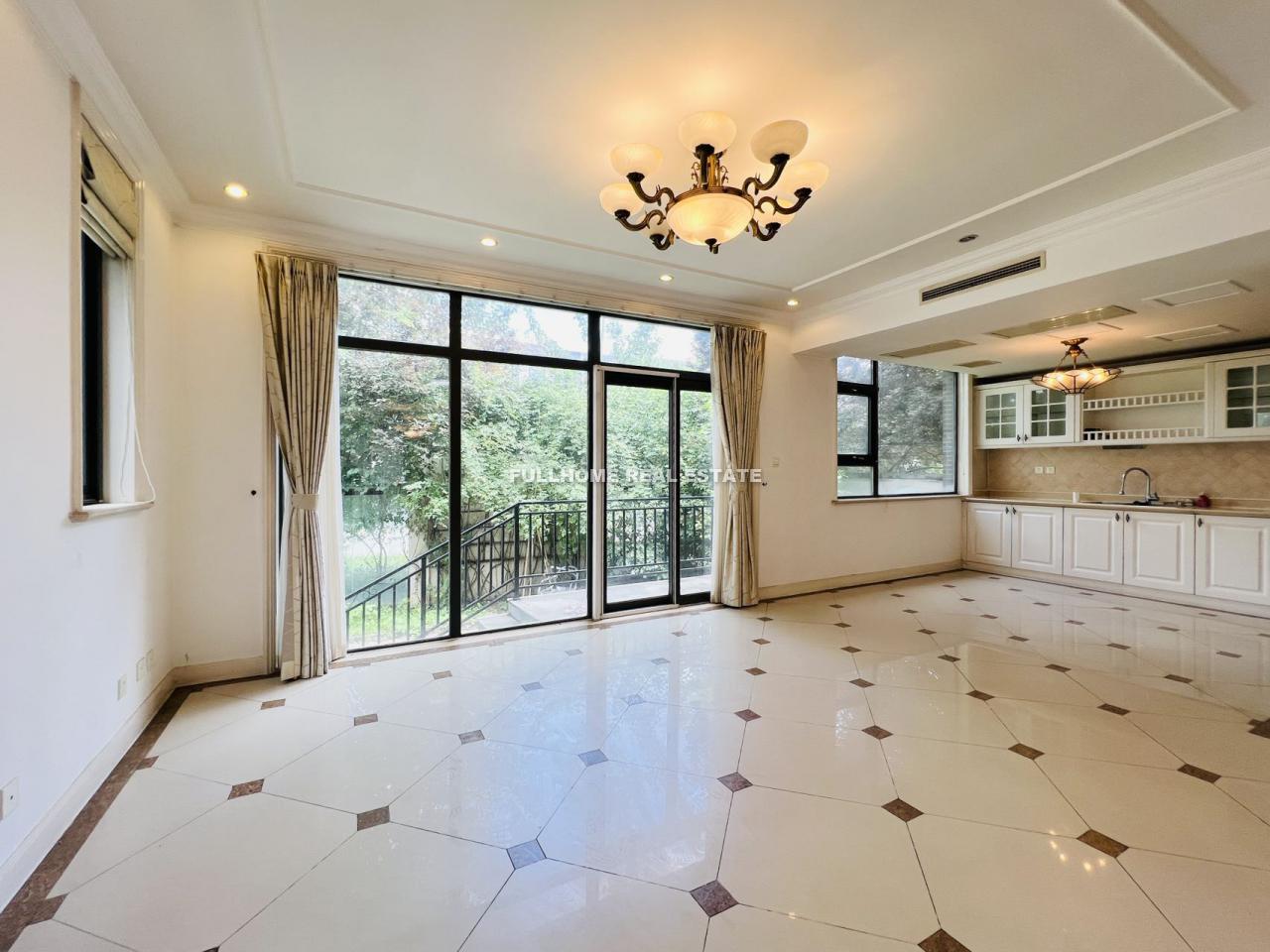 Yosemite - 5 bedroom apartment in Beijing, Shunyi