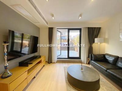 Same compound: Hua Yuan Mansion, 3 bedrooms in Shanghai