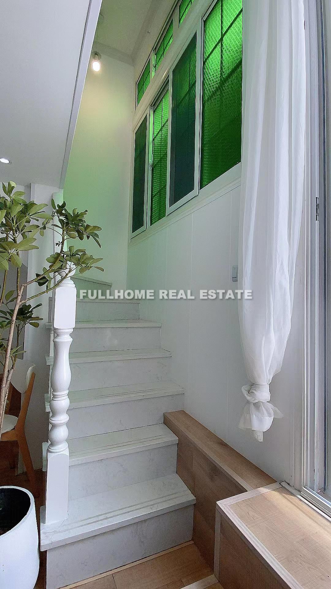 M. Yanan Road Old House - Interior view 7, Shanghai rental property