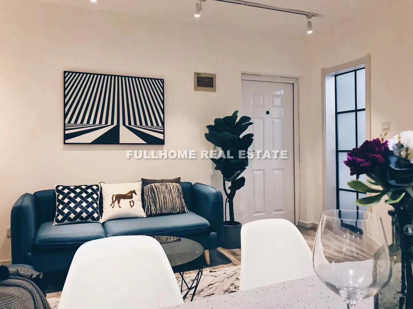 Same compound: Century Gate, 1 bedrooms in Shanghai