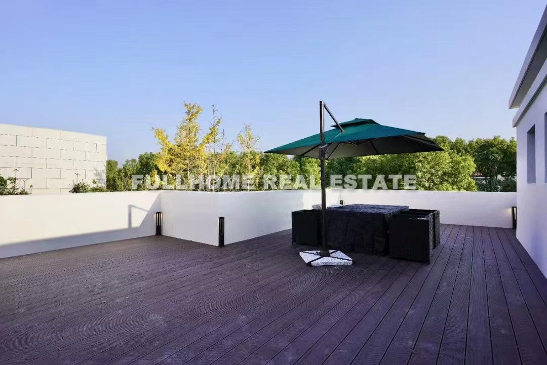Same compound: Sego Villa, 6 bedrooms in Shanghai
