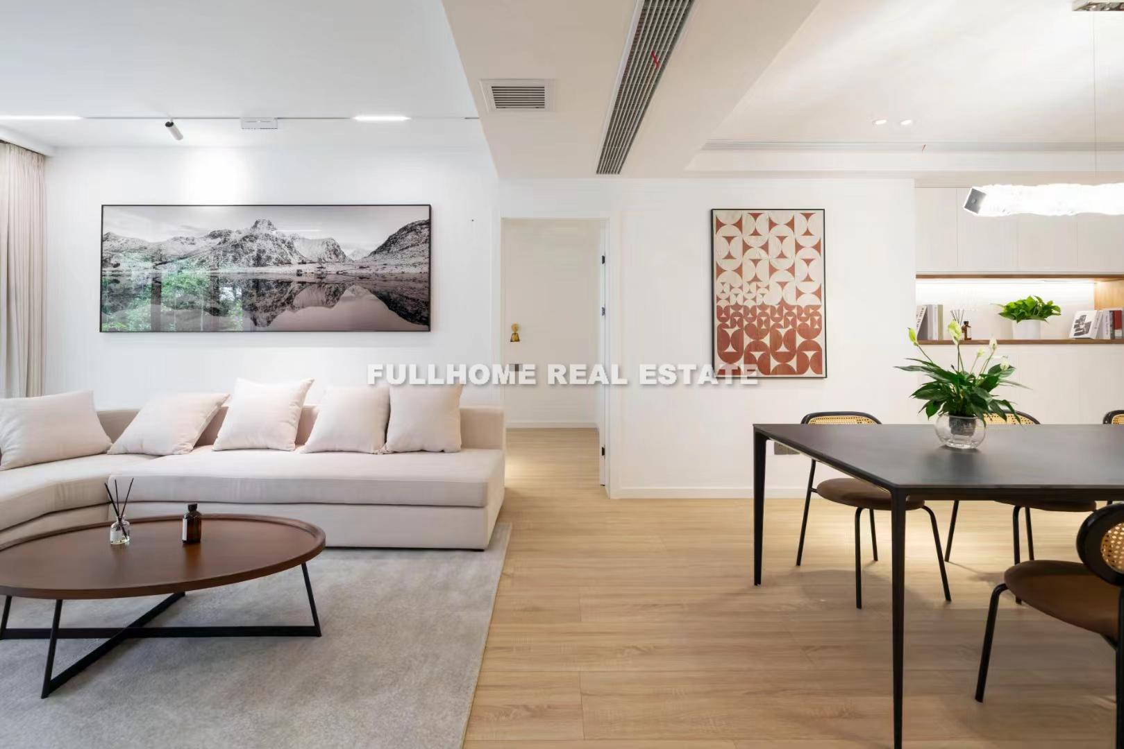 Yin Du Apartment - 4 bedroom apartment in Shanghai, Downtown, Downtown