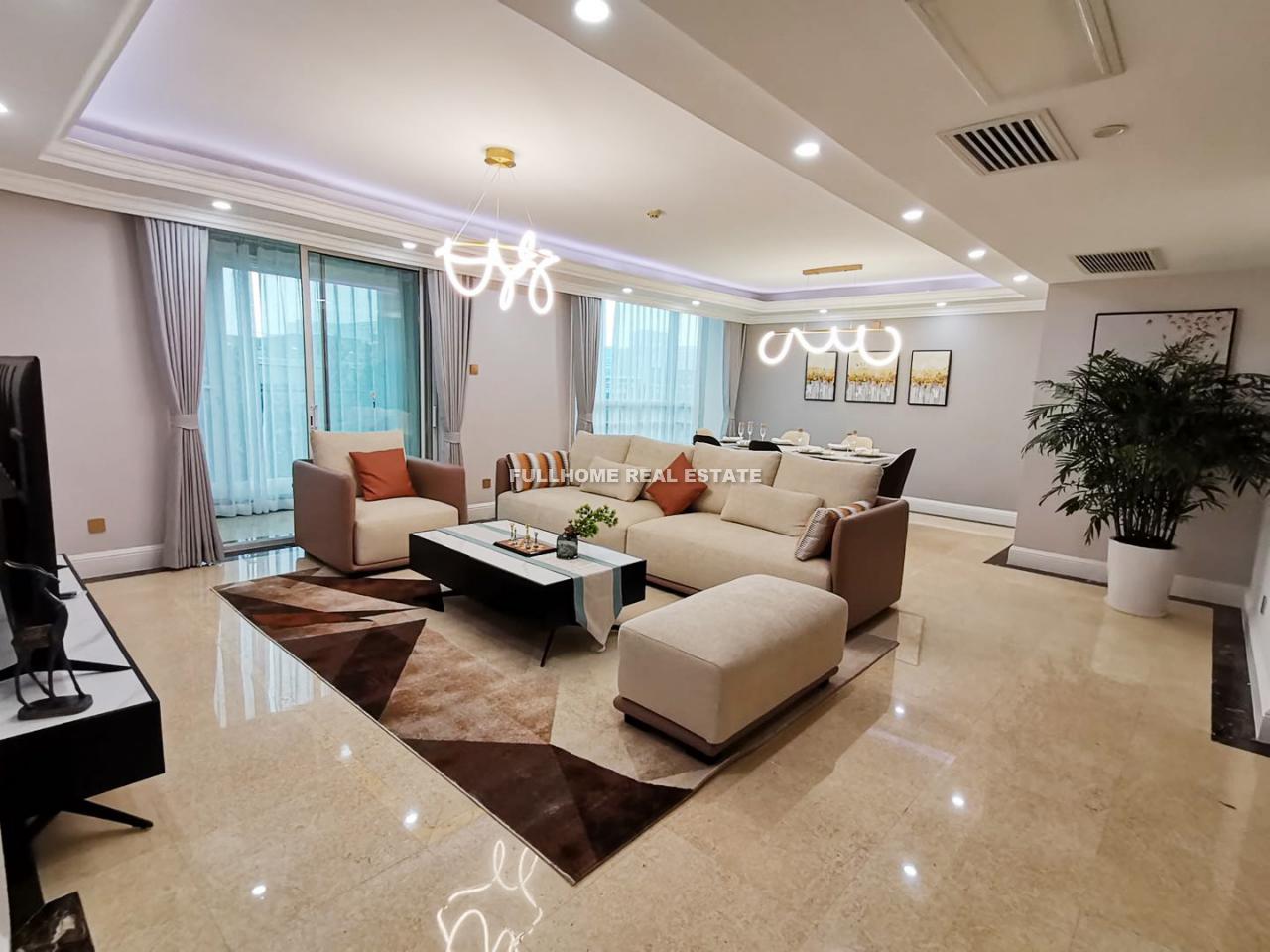 Similar property: Guangcai International Mansion, 3 bedrooms, 217 sqm in Beijing