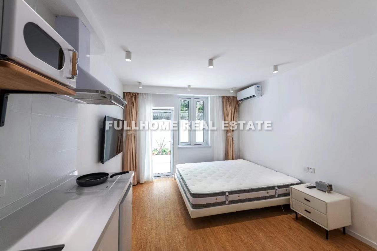 Similar property: Lane1-500 Wuyuan Road Old House, 1 bedrooms, 50 sqm in Shanghai