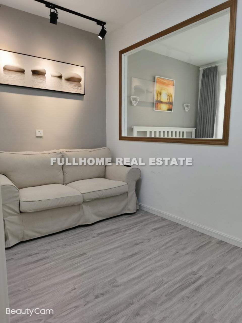 Similar property: No.1-700 Xinhua Road Old House, 2 bedrooms, 75 sqm in Shanghai