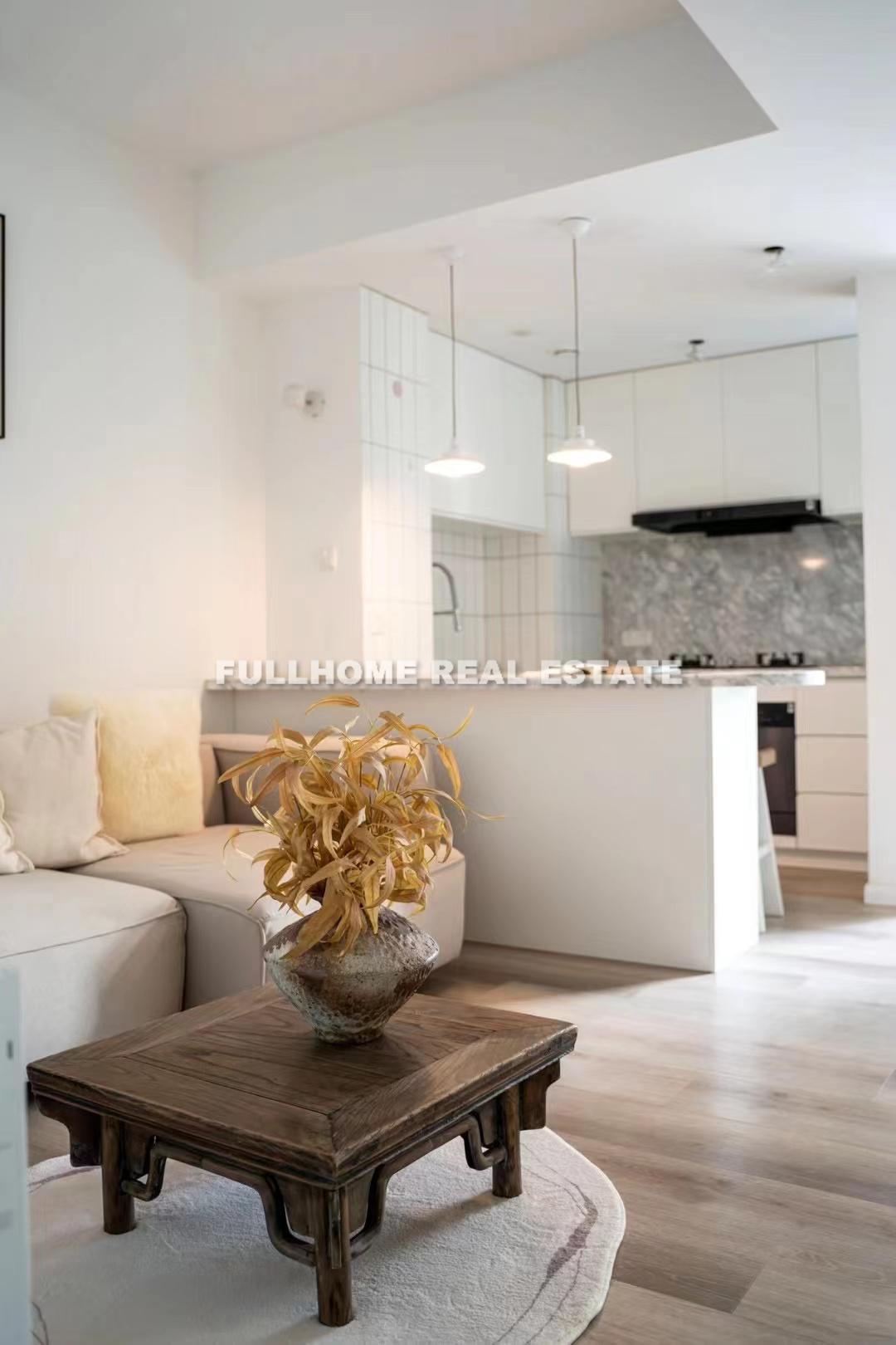 Top Of City - 1 bedroom apartment in Shanghai, People Square, Downtown