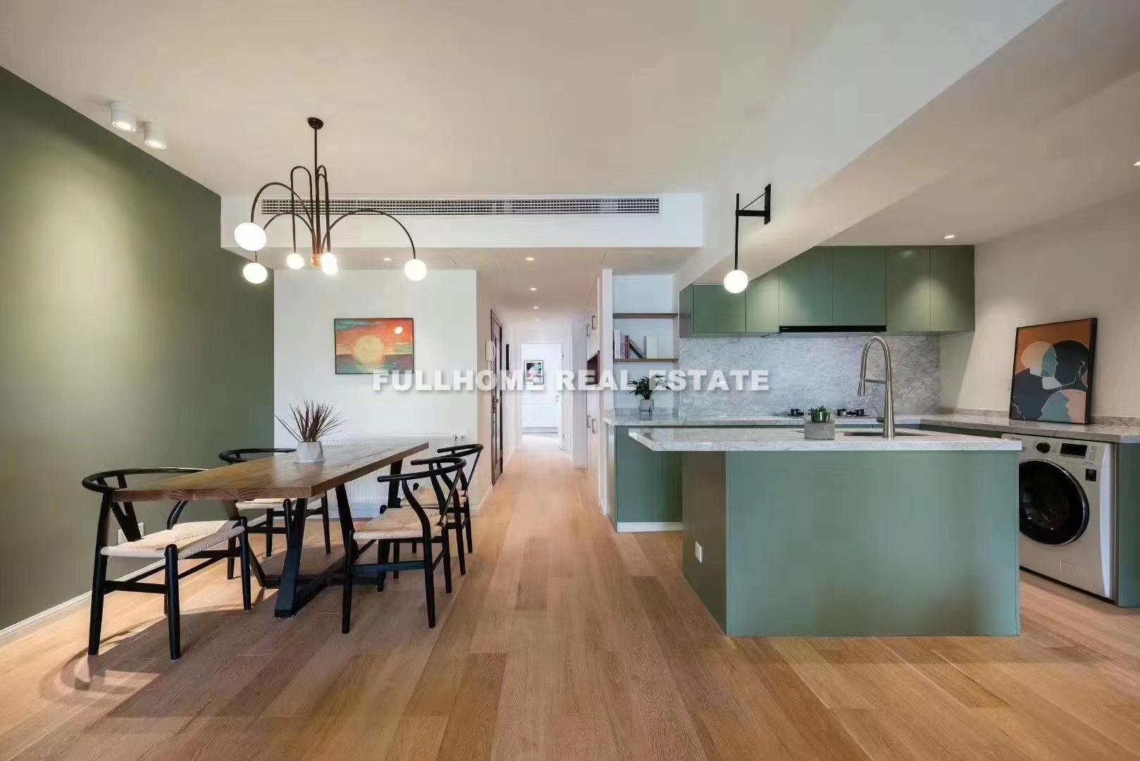 Edifice Apts - 3 bedroom apartment in Shanghai, Jing An, Downtown