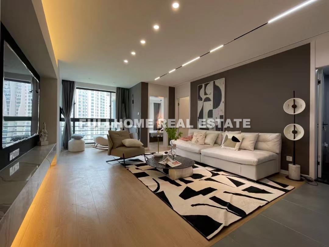 Zhong Yuan Liang Wan Cheng - 2 bedroom apartment in Shanghai, Putuo, Downtown