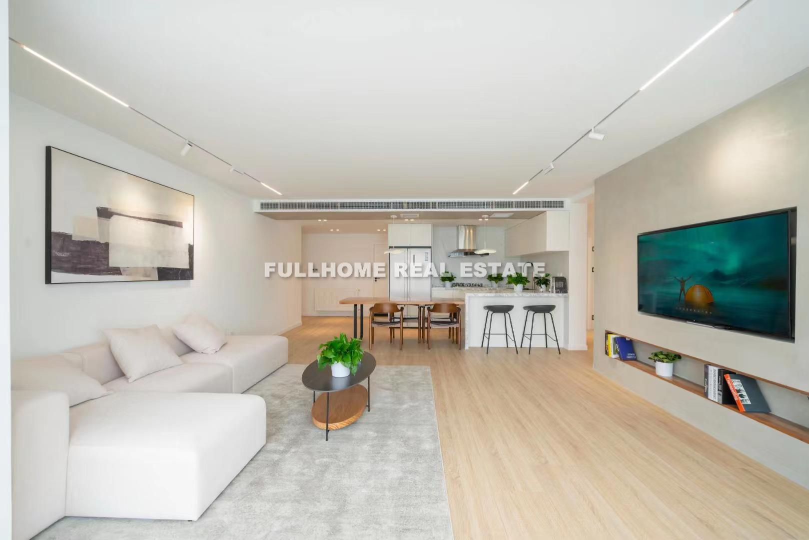 Same compound: Xin Du Garden, 3 bedrooms in Shanghai