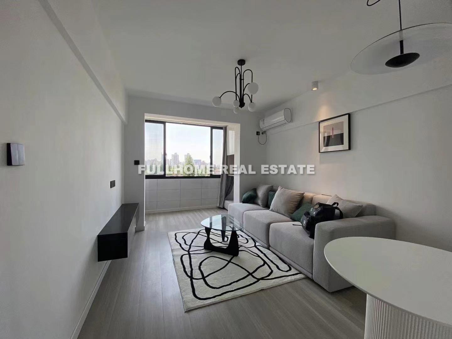 Same compound: Li Xi Apartment, 1 bedrooms in Shanghai