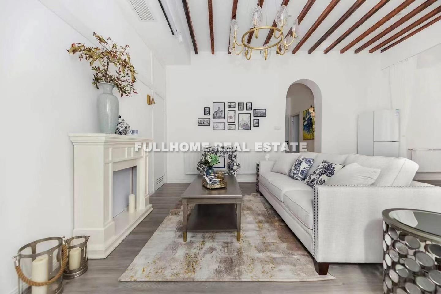 Lane 1001-1500 Middle Huaihai Road Old House - 2 bedroom apartment in Shanghai, Downtown, Downtown
