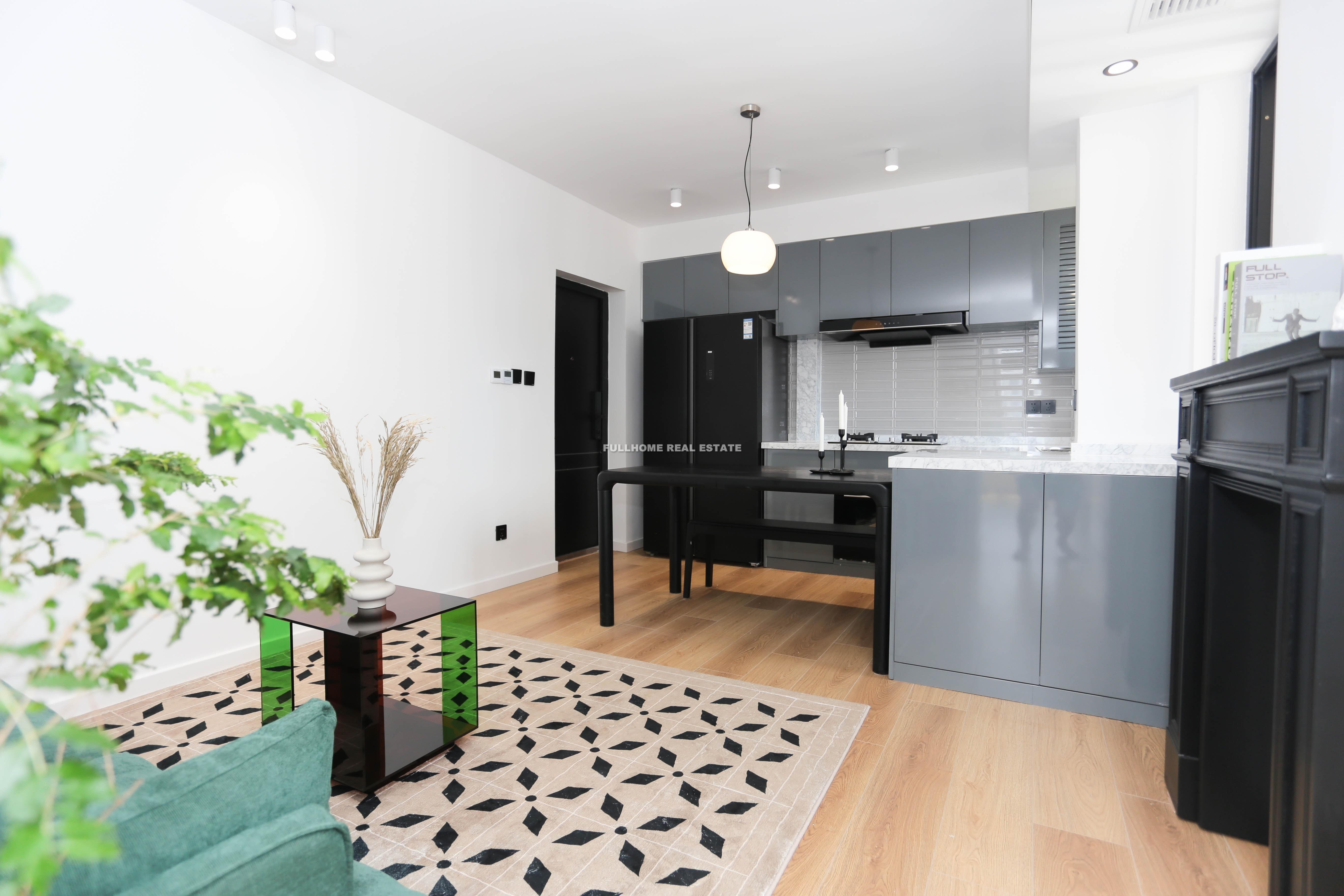 Sihe Garden - 2 bedroom apartment in Shanghai, Jing An, Downtown