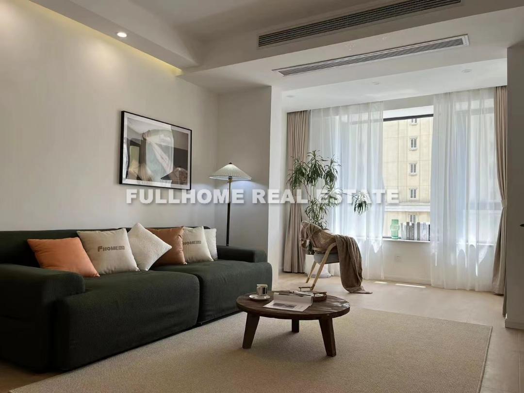 Huaihai Garden - 3 bedroom apartment in Shanghai, FFC, Downtown