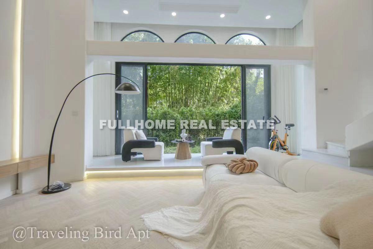 Same compound: Waterfront Court, 5 bedrooms in Shanghai