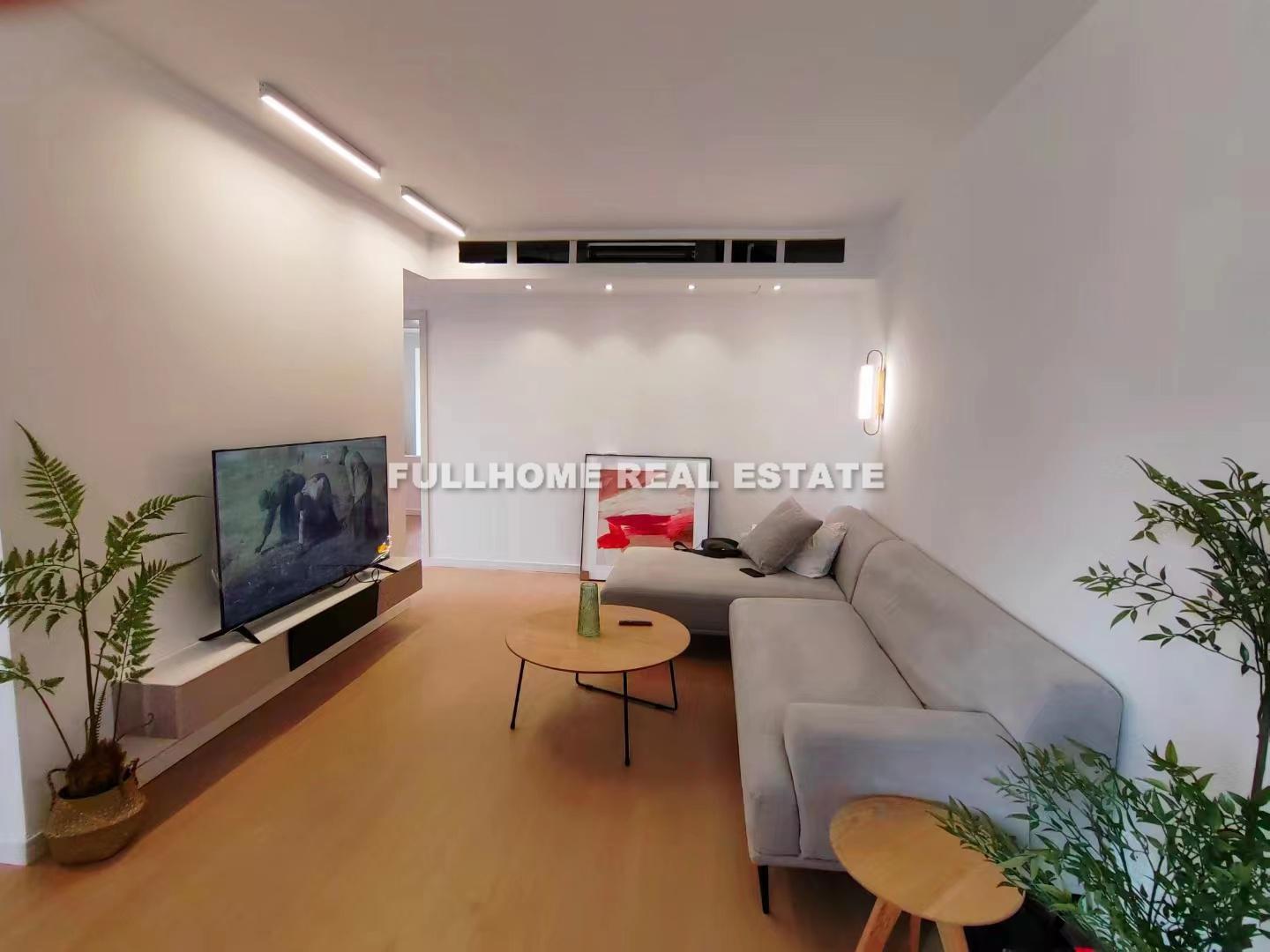 Same compound: Jin Xin Yuan, 2 bedrooms in Shanghai
