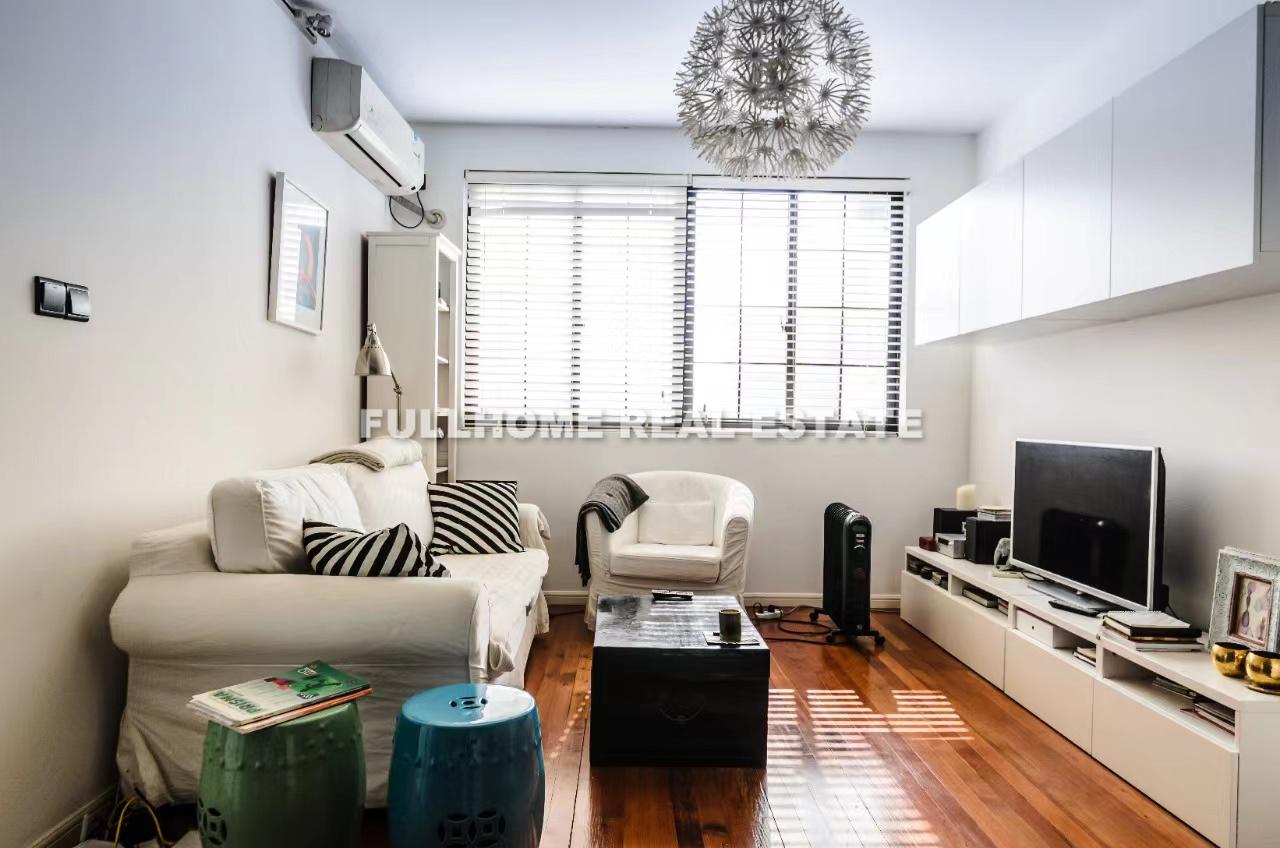 Lane1-500 Changshu Road Old House - Interior view 2, Shanghai rental property