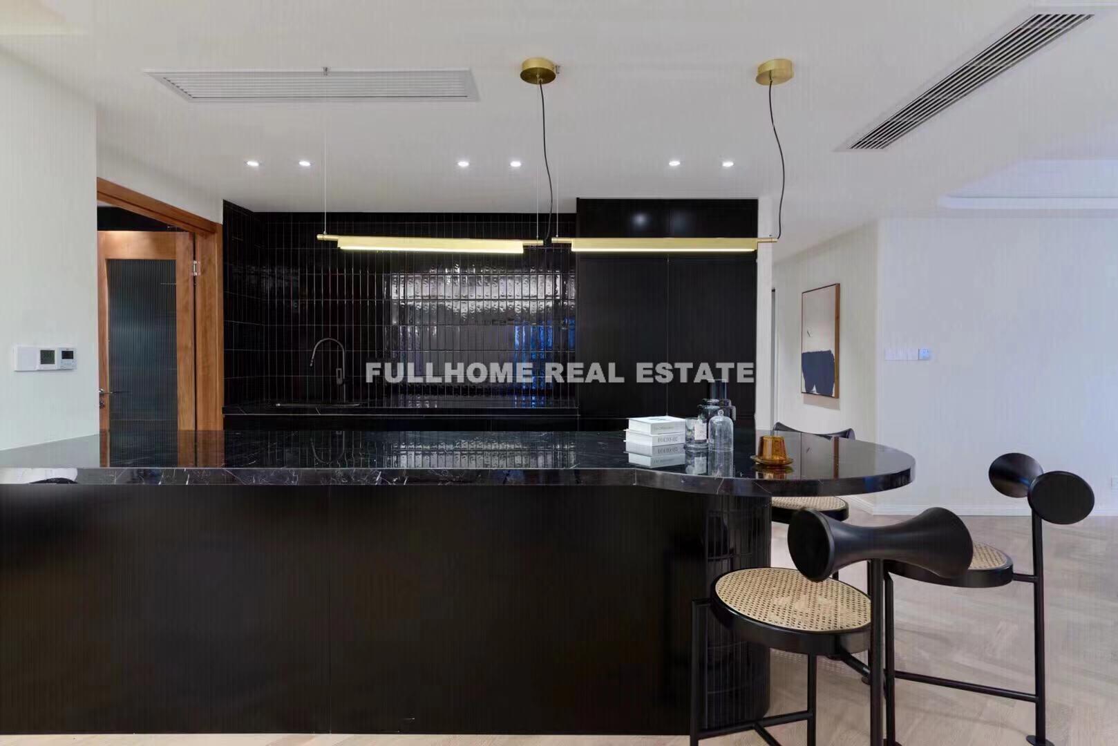 Manhattan Heights（Yi Jing Yuan） - 4 bedroom apartment in Shanghai, Jing An, Downtown
