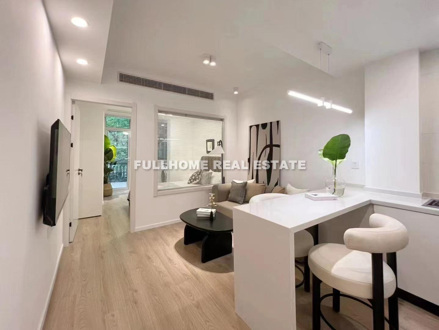 Lane 100-2000 West Nan Jing Road Old House - 1 bedroom apartment in Shanghai, Downtown, Downtown