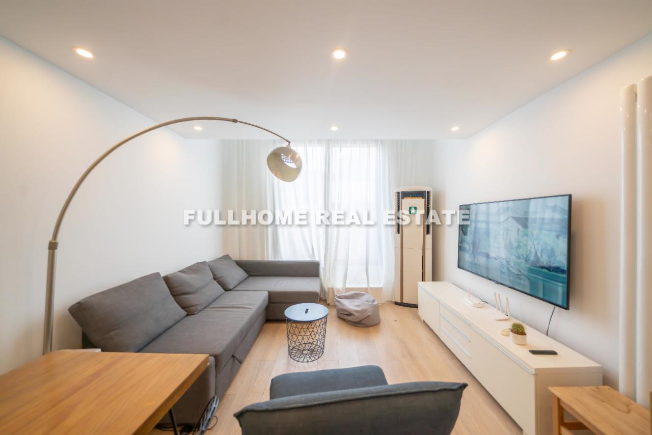 Same compound: No. 306 South Xiangyang Road Old House, 4 bedrooms in Shanghai