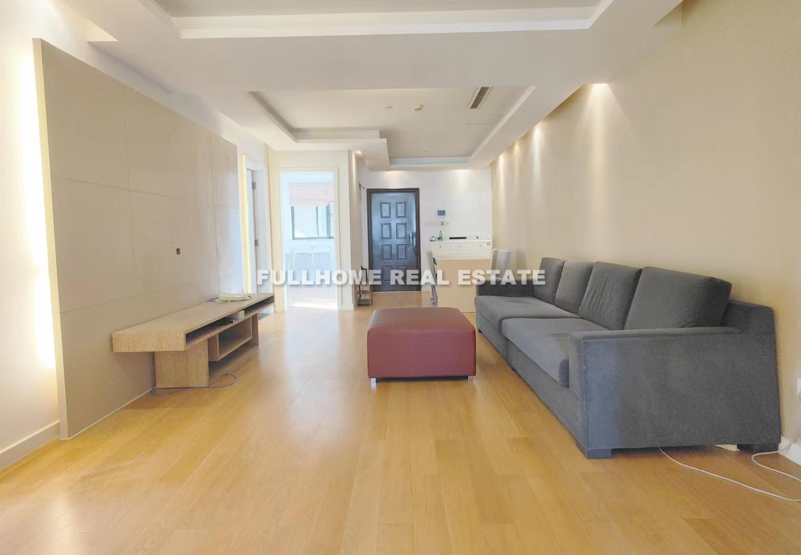 Same compound: Jingan  Elites, 2 bedrooms in Shanghai