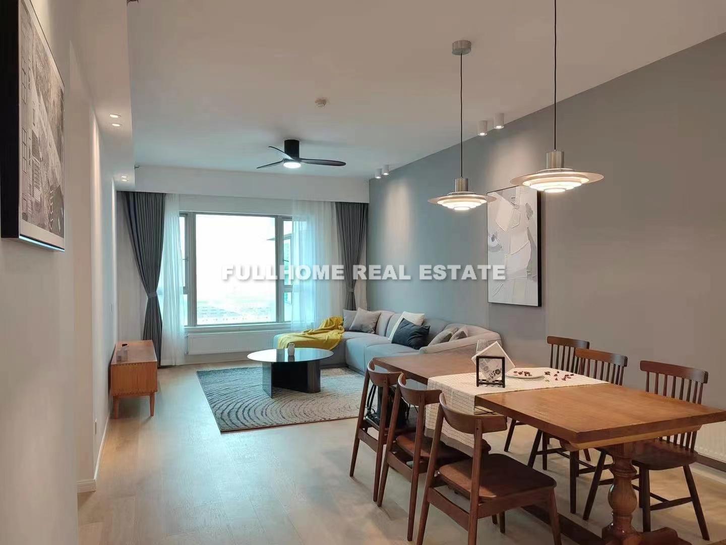 Wellington Garden - 3 bedroom apartment in Shanghai, Xujiahui, Downtown