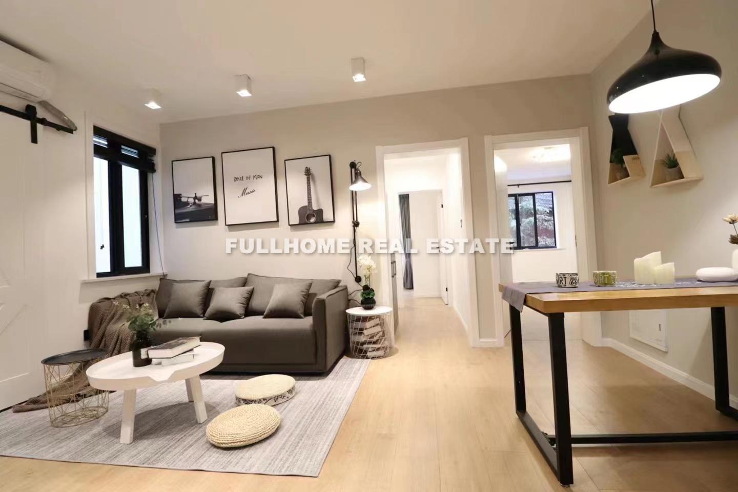 Same compound: Dongan Apartment, 2 bedrooms in Shanghai