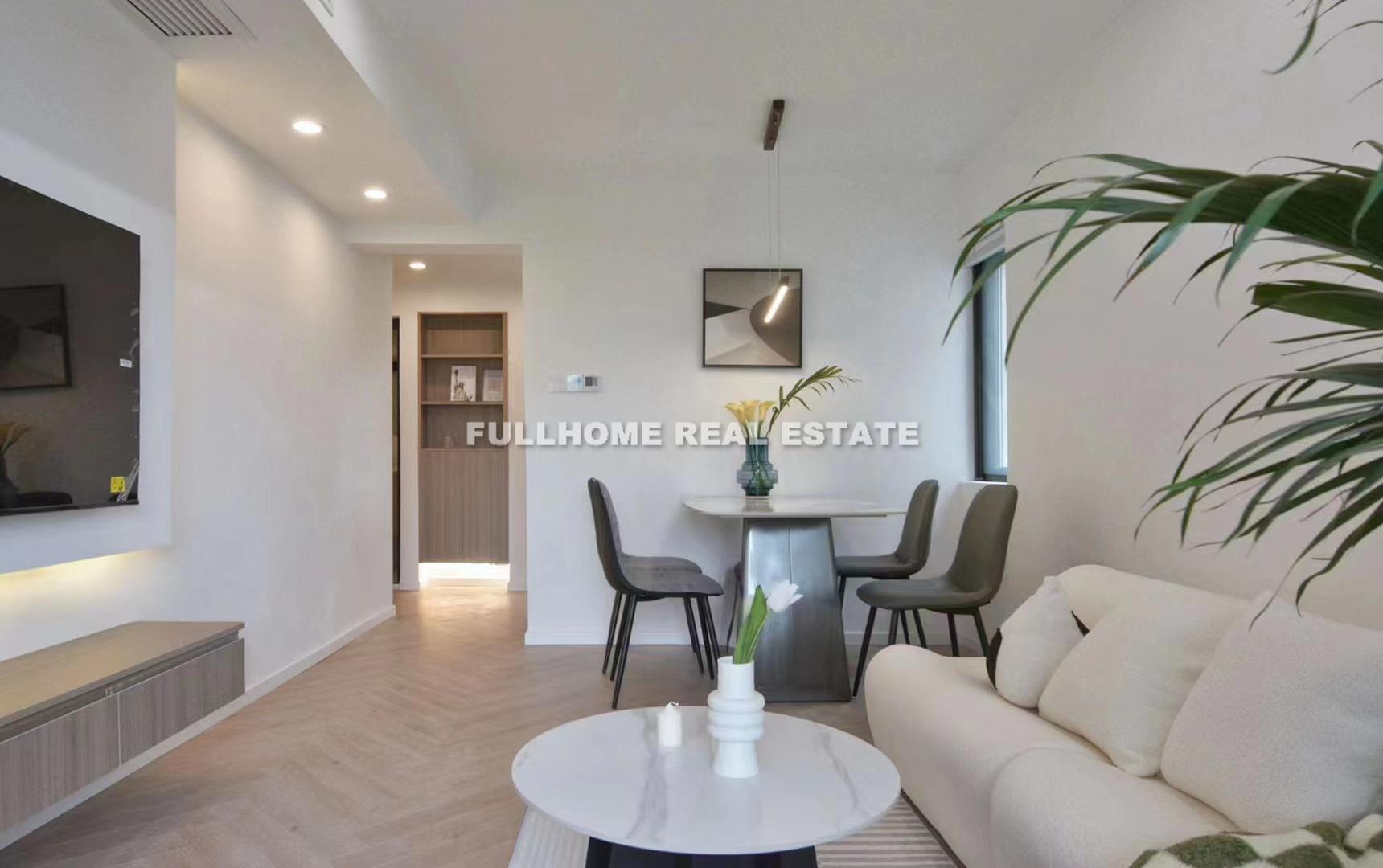 Yue Yang Building - 1 bedroom apartment in Shanghai, Downtown, Downtown