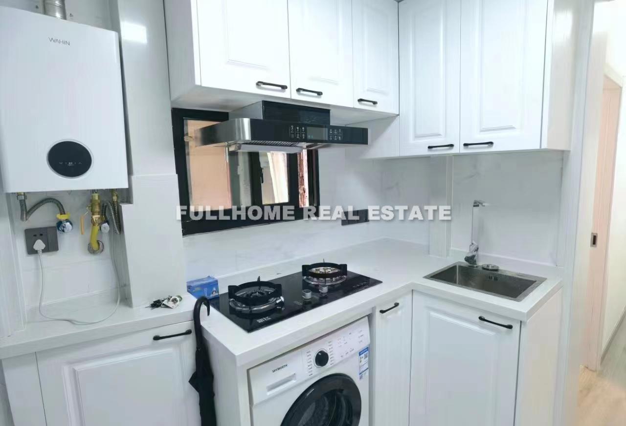 Same compound: Hua Xiu Apartment, 2 bedrooms in Shanghai
