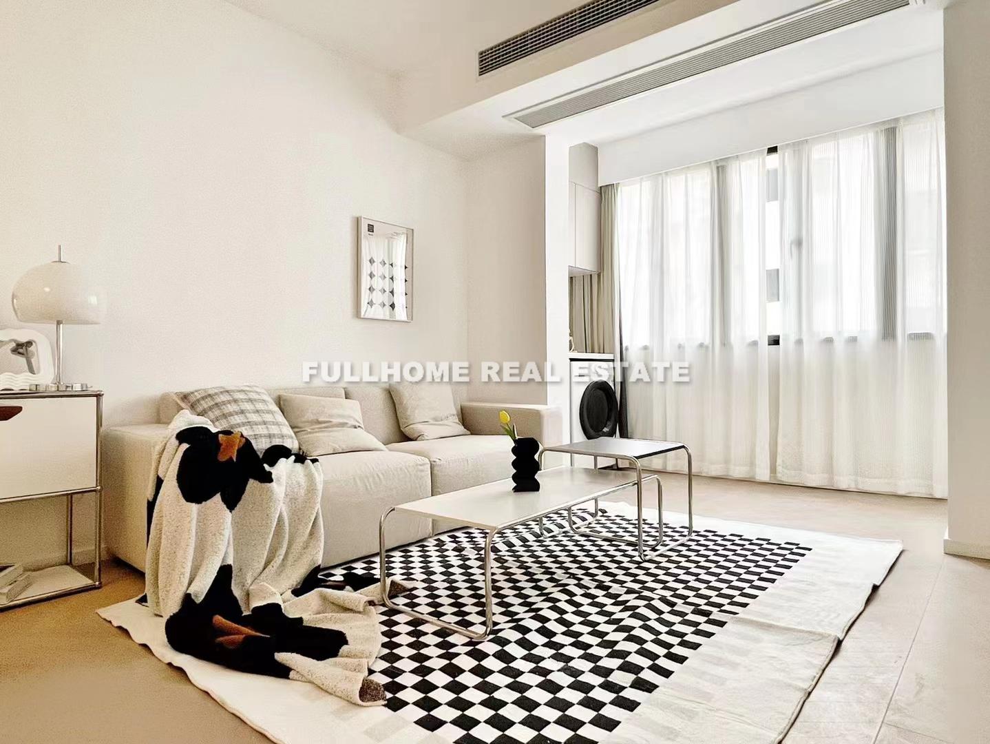 Lane 1-1000 Changning Road Old House	 - 1 bedroom apartment in Shanghai, Downtown, Downtown
