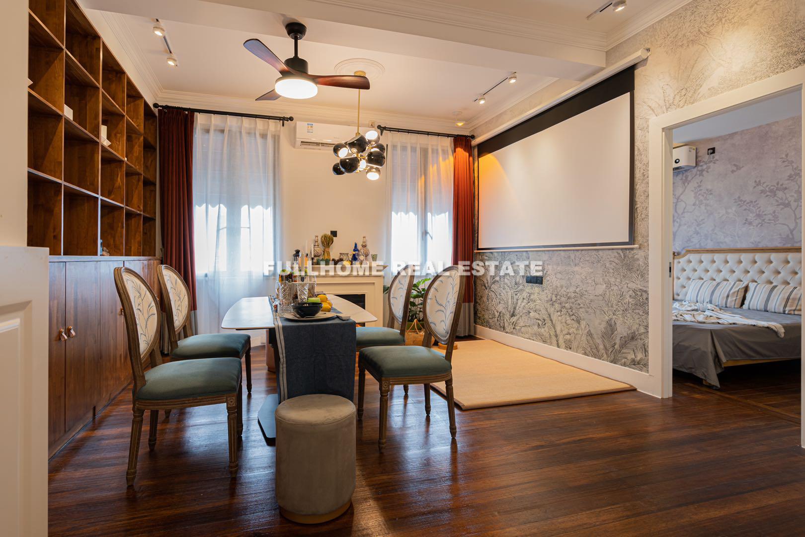 Zhong Hang Building - 3 bedroom apartment in Shanghai, , 