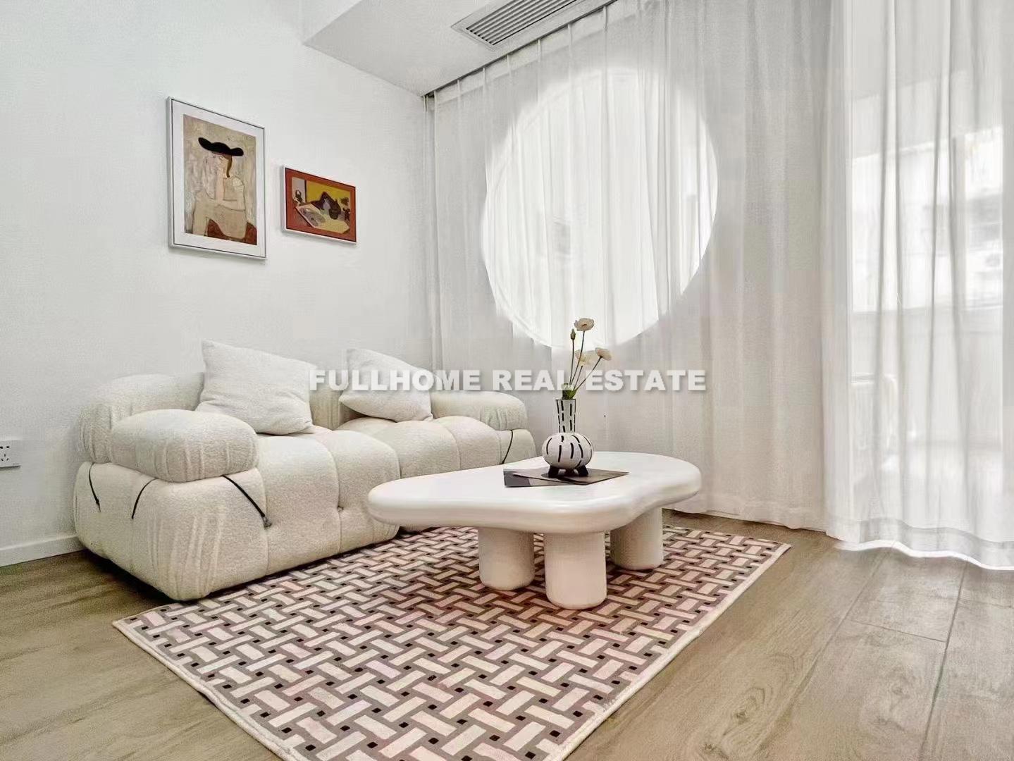 Lane 1-1000 Changning Road Old House	 - 1 bedroom apartment in Shanghai, Downtown, Downtown