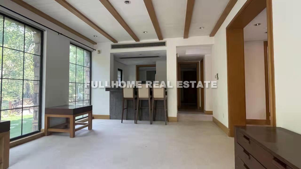 Similar property: Rancho Santa Fe, 4 bedrooms, 260 sqm in Shanghai