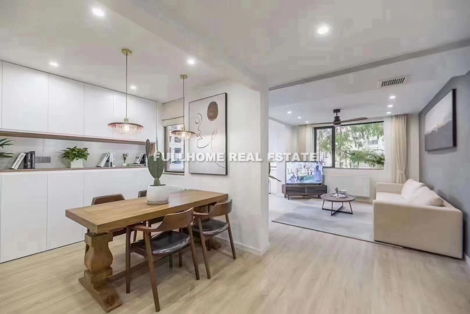 Same compound: Lane1-500 Gaoan Road Old House, 2 bedrooms in Shanghai