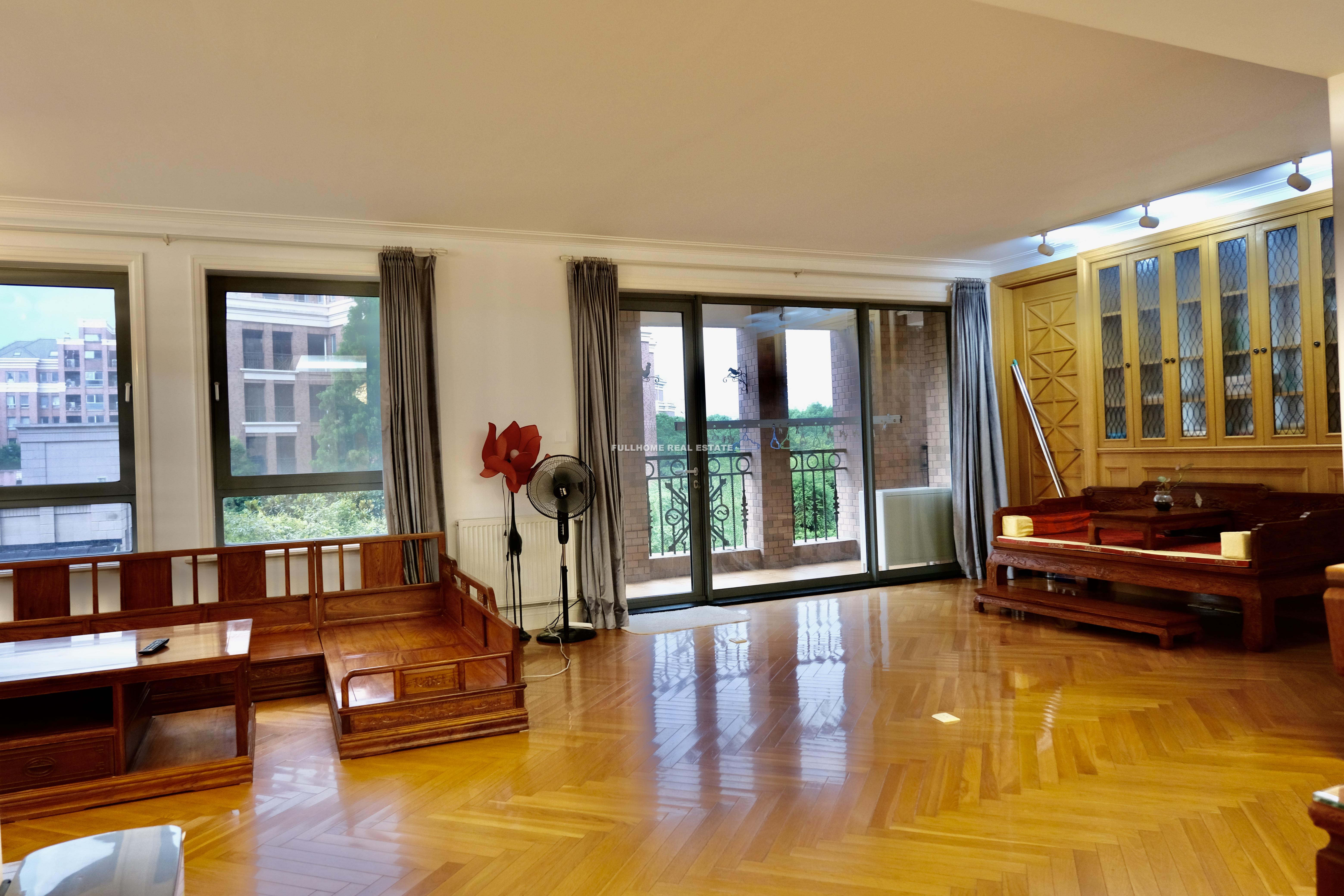 Similar property: Green Court, 3 bedrooms, 210 sqm in Shanghai