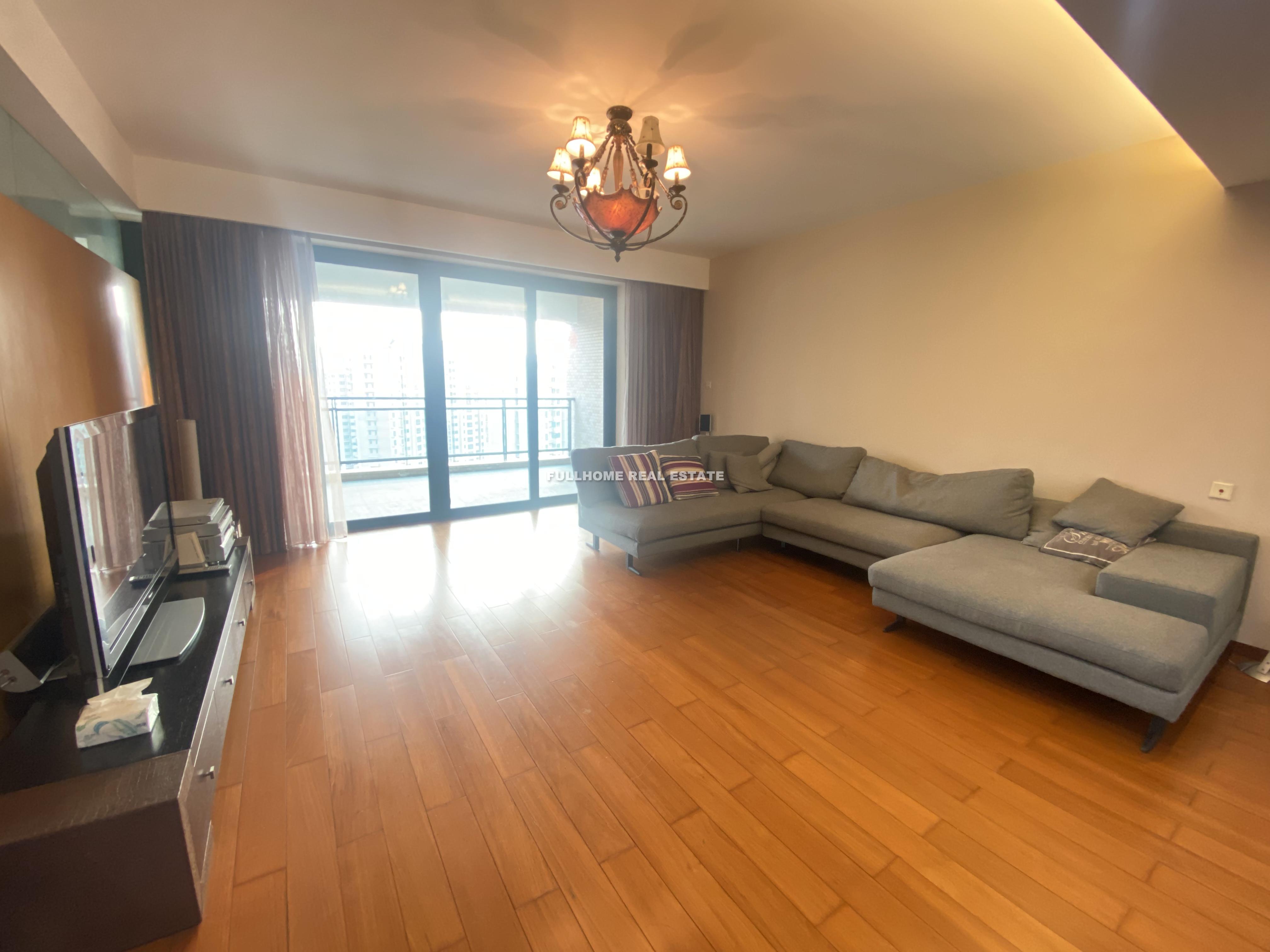 Similar property: Yanlord Riverside Garden, 4 bedrooms, 240 sqm in Shanghai
